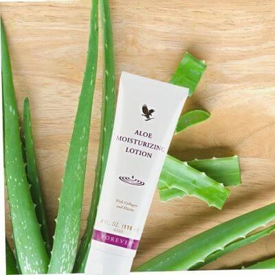 کرم مرطوب کننده فوراور مویسچرایزینگ لوشن حاوی آلوئه ورا